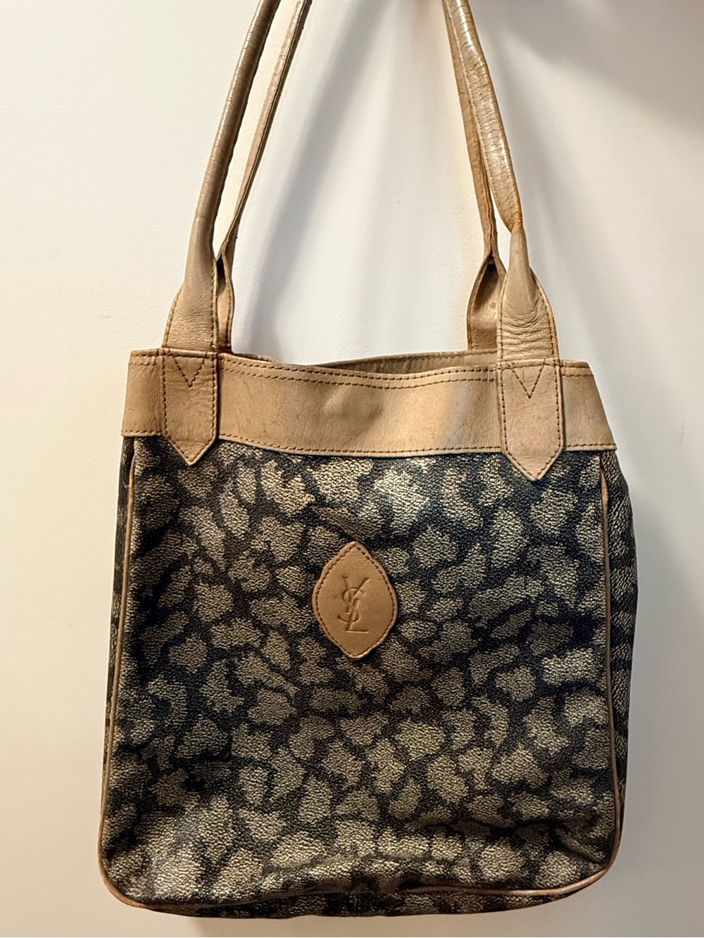 *Vintage* Authentic Yves Saint Laurent (YSL) - Shoulder Bag